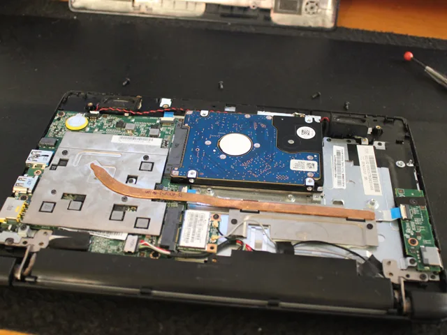 Lenovo Flex10の内部